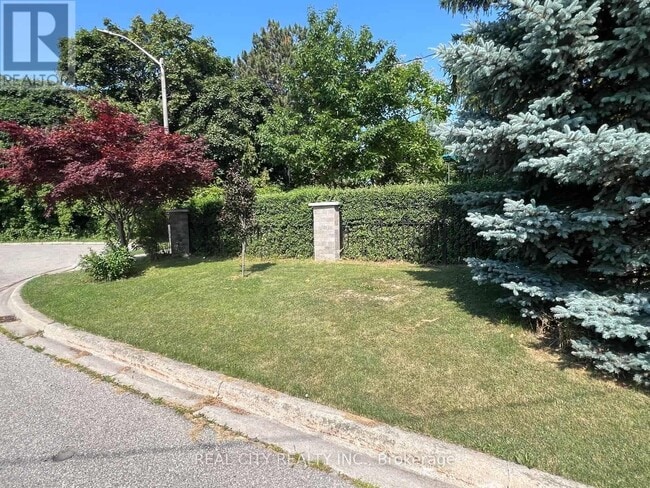 Photo - 2451 Loanne Dr