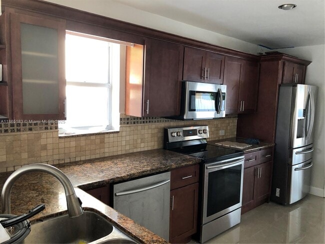 Building Photo - 2793 SW 31st Pl Unit 2793 Rental