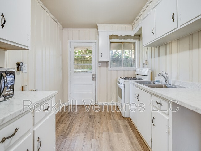 Photo - 6 Ronnie Ave Unit C