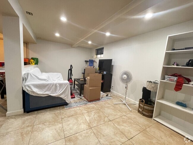 Building Photo - 1819 Bogart Ave Unit B Rental