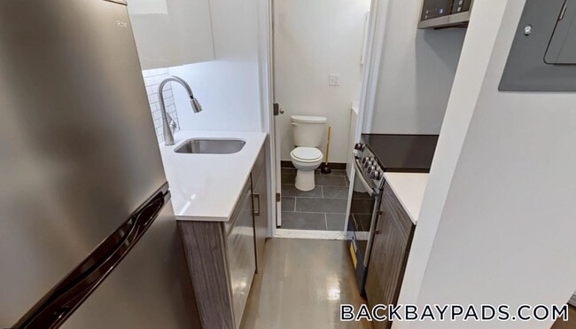 Photo - 270 Newbury St Unit 2