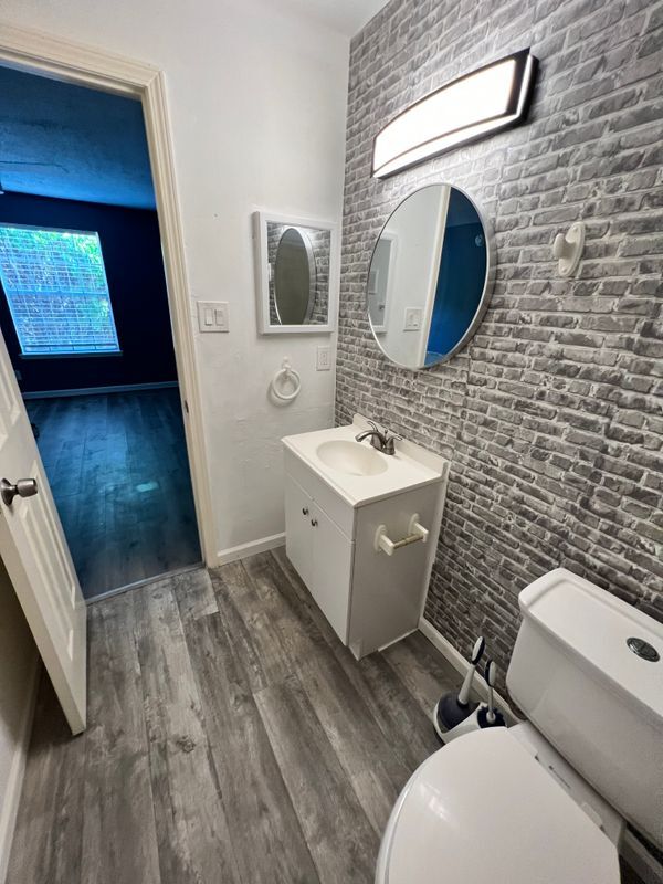 Photo - 9700 Leawood Blvd Rental