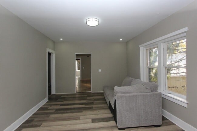 Photo - 12 George St