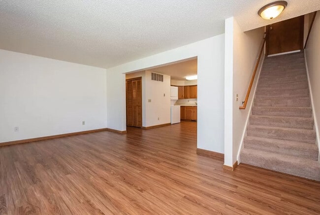 Photo - 1235 Dolen Pl