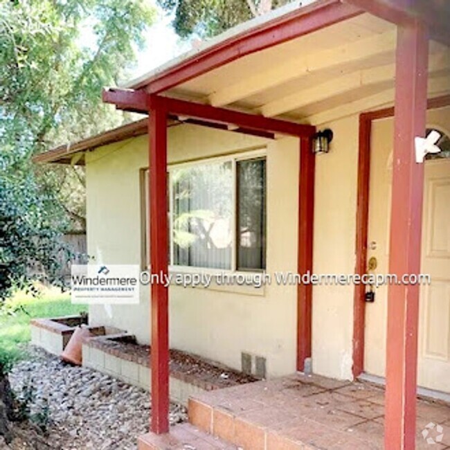 Building Photo - Spacious Halfplex in Carmichael - Availabl... Rental