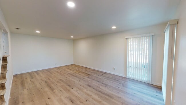 1798 Crestmont Pl Unidad A