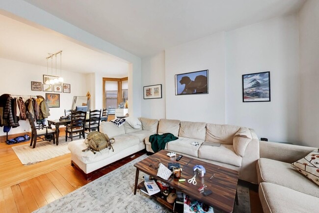 Photo - 2815 N Racine Ave