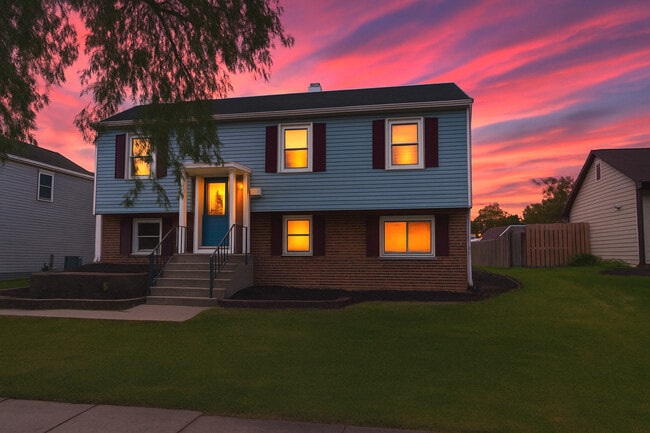 Photo - 304 Jackson St