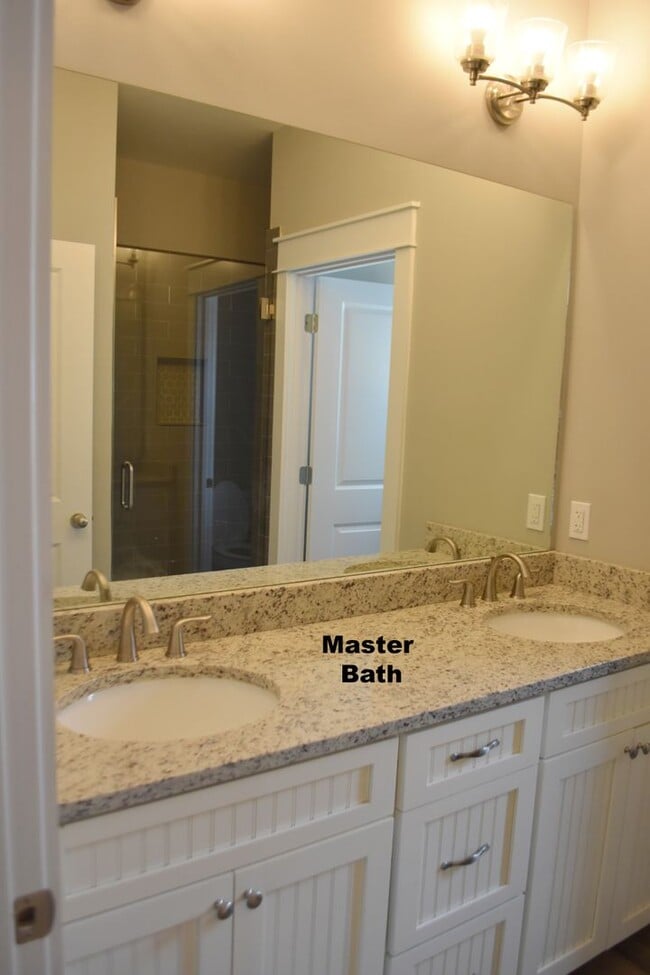 Photo - 3 Bedroom 2 Bath Custom Craftsman Available in Freeport