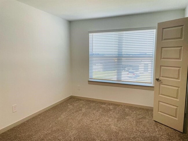 Building Photo - 28935 Yukon River Ct