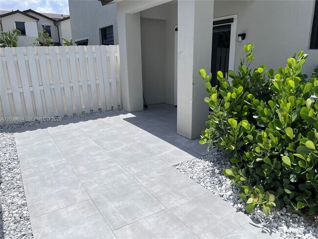 Photo - 15925 SW 2nd Pl