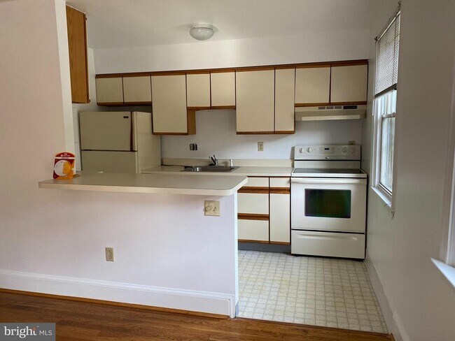 Photo - 42 Conshohocken State Rd Unidad 8-D