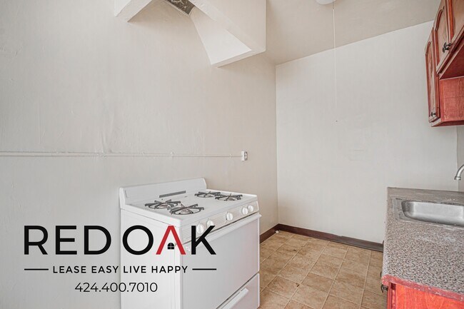 Photo - 246 S Kenmore Ave Unit 105