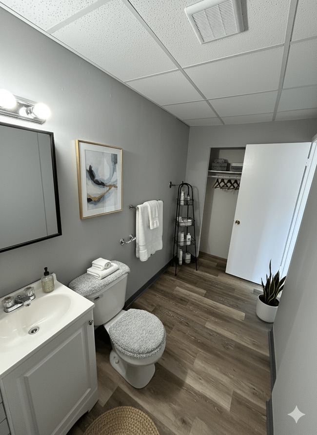 Photo - 1116 Elmwood