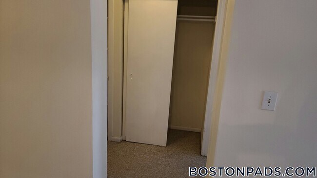 Photo - 16 Whites Ave Unidad 13