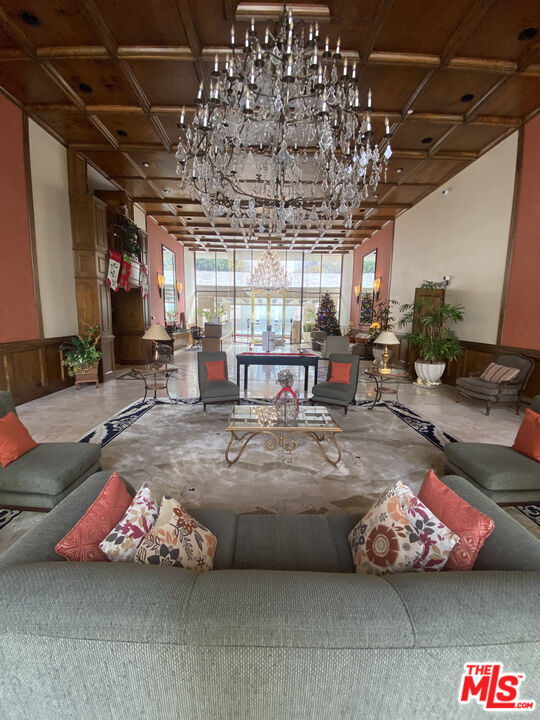 Photo - 121 S Hope St Unidad 102