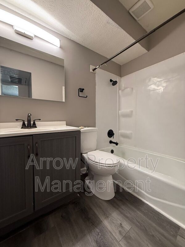 Photo - 1215 E Street-5