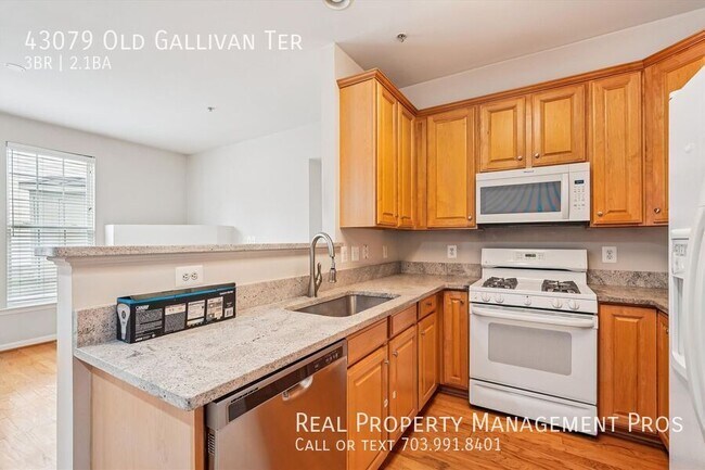 Photo - 43079 Old Gallivan Terrace