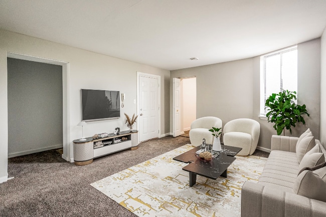 Building Photo - 1400 Seward Ave