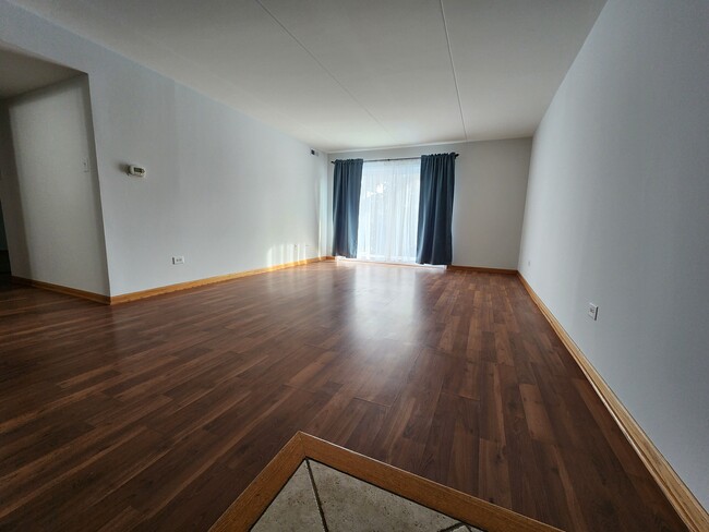 Photo - 5231 James Ln