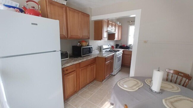 27 Trull St Unit 2##