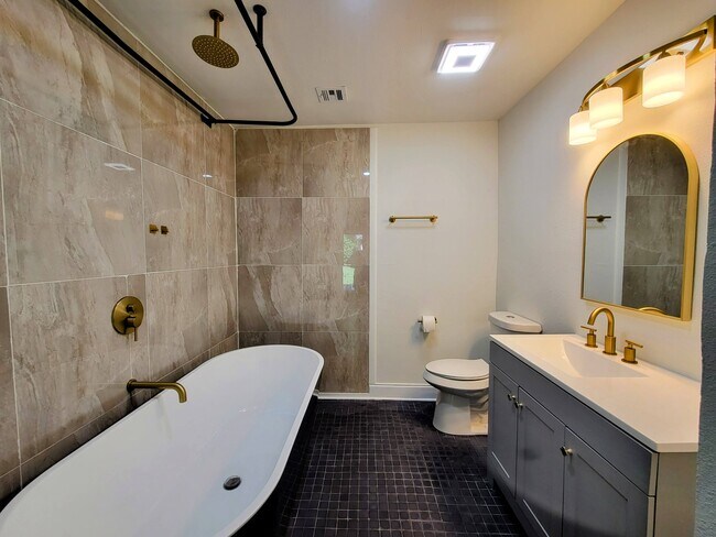 Master Bathroom - 71364 Saint Charles St Unit A-Main home