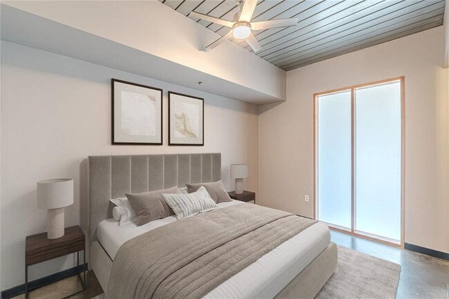 Photo - 620 Glen Iris Dr NE Unit 501