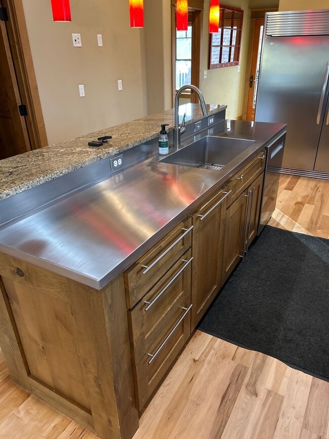 Photo - 205 N Bozeman Ave Unidad Condo