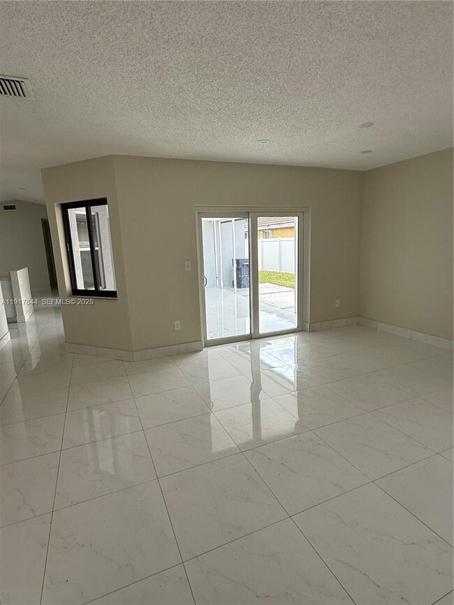 Photo - 14480 SW 112th St