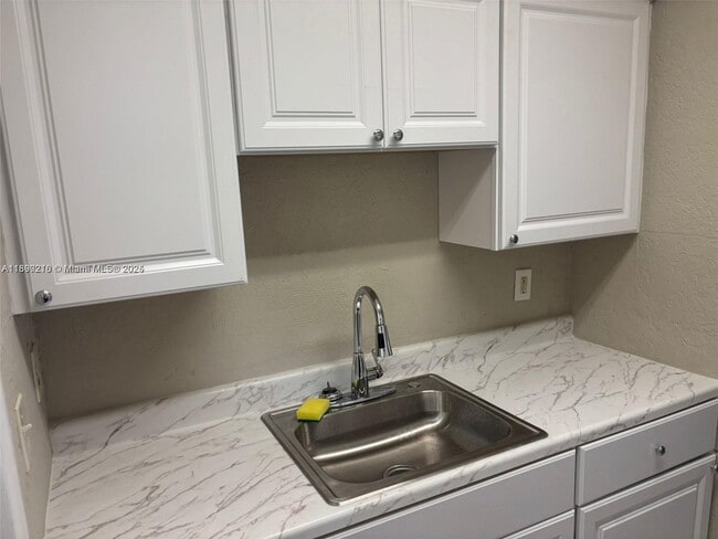 Photo - 2750 Pierce St Unit 3