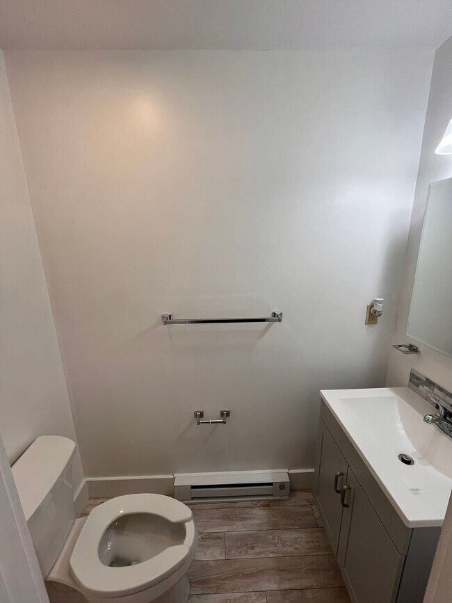Photo - 20 Bridgham St