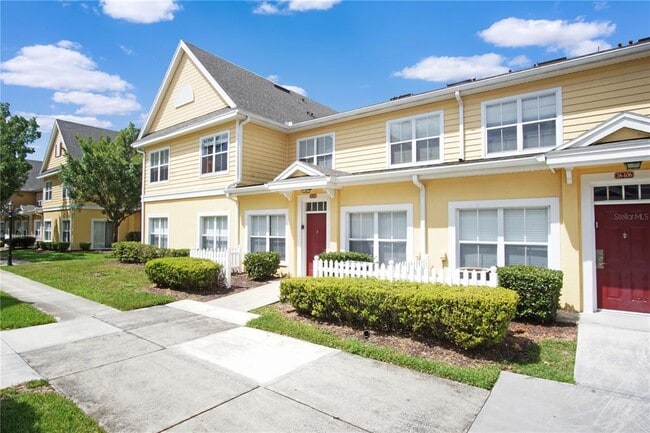 Photo - 4562 Yellowgold Rd E Townhome