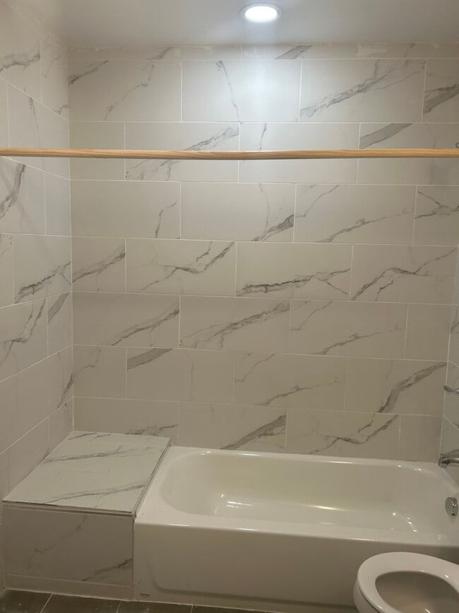 Photo - Beautiful 3 Bedroom House for Rent