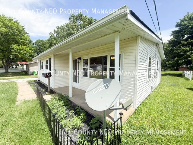 Photo - 2470 Center Ave