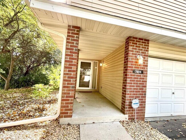 Photo - 7414 Bolton Way