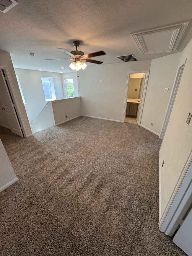 Photo - 7510 Boxing Elm