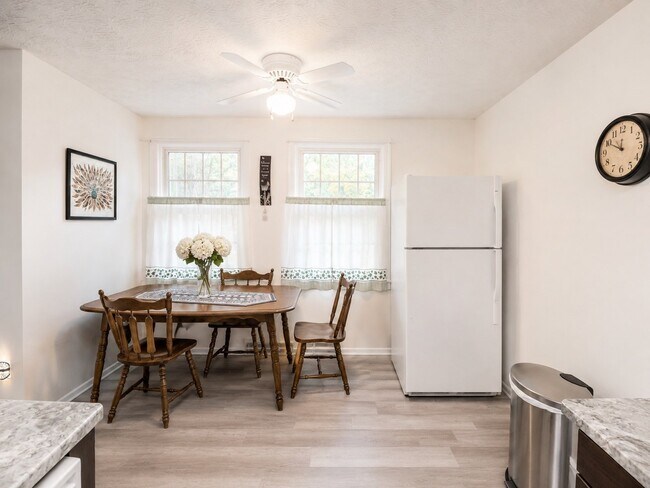4301 Cox Dr Unit B