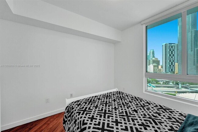 Photo - 350 S Miami Ave