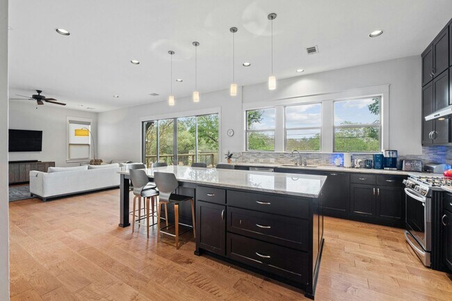 Photo - Beautiful 4-Bed Home in Highland Park West...