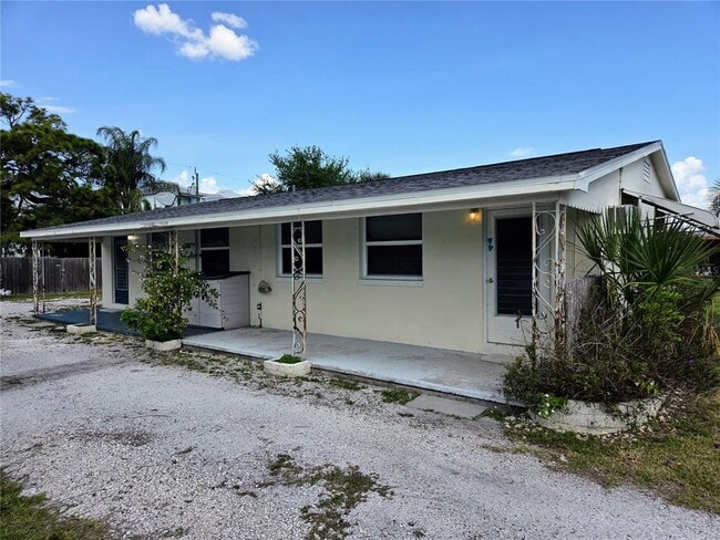 Building Photo - 6931 Hibiscus Ave S