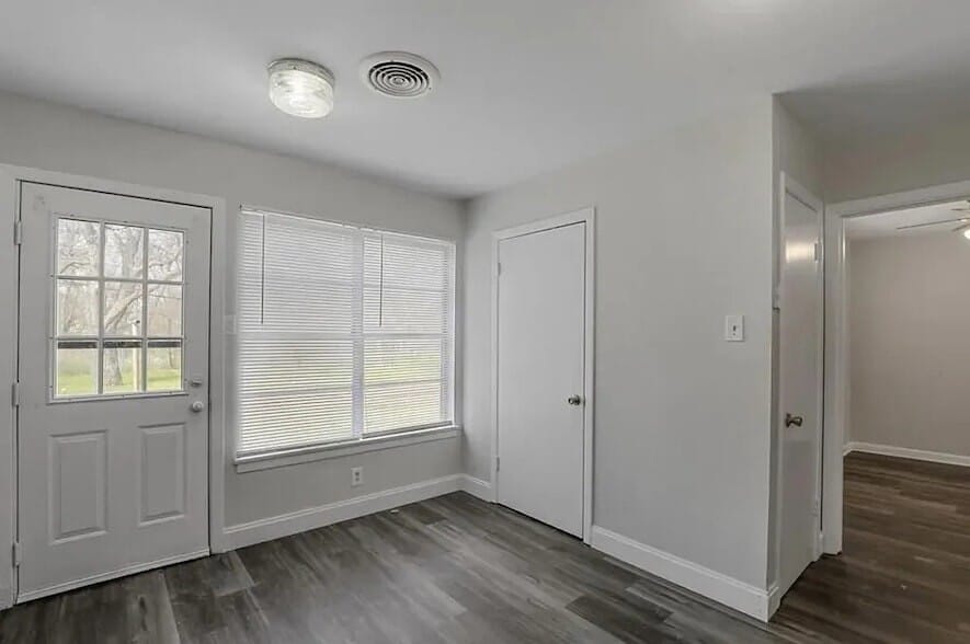 128 Vandenburg Dr