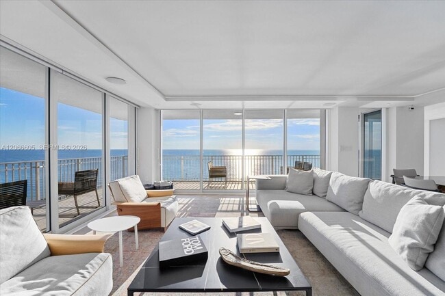 Building Photo - 881 Ocean Dr Unit 11H