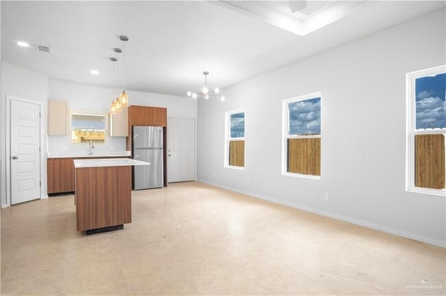 Photo - 704 N Alexandrite Ave Unit 2