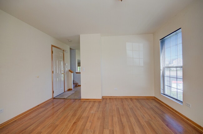 Photo - 681 Springwood Dr
