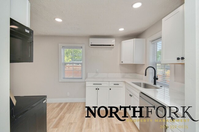 Photo - 2479 N Maple Grove Rd