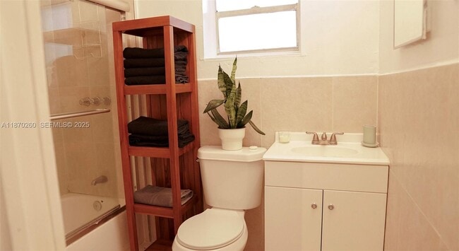 Photo - 68 NW 45th St Unit 2