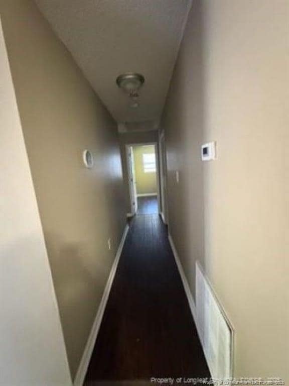 Photo - 1937 Bain Dr