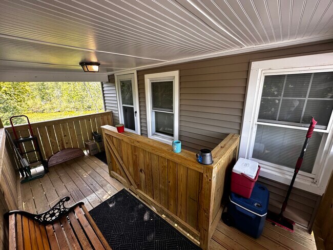 Photo - 16 Cove Ct Unit B