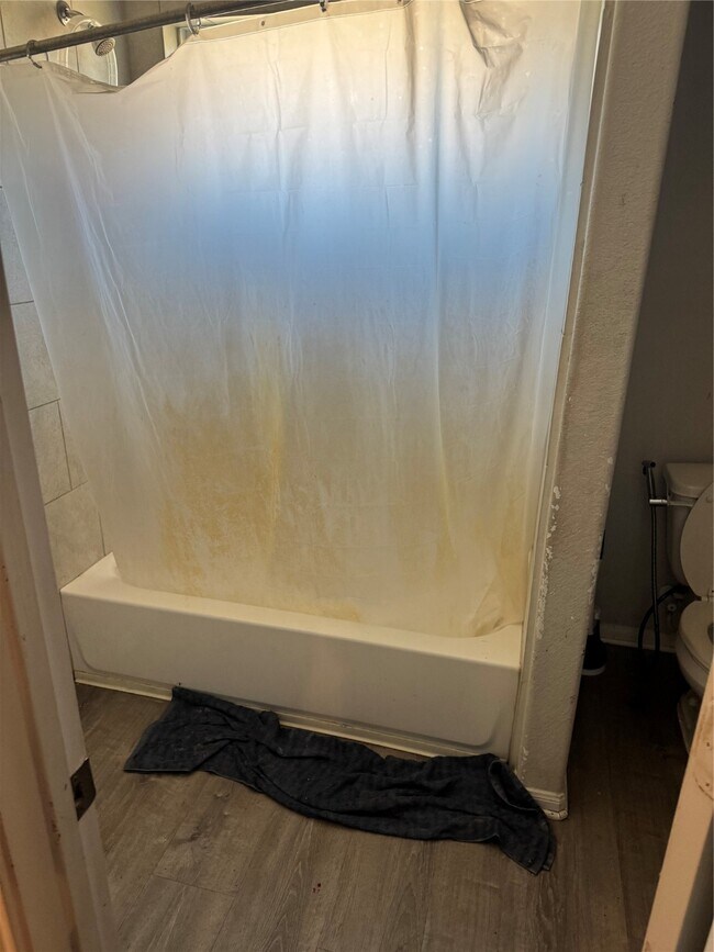 Photo - 8814 Alpine Wood Wy