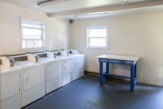 Photo - Bridgewater Place Apartments